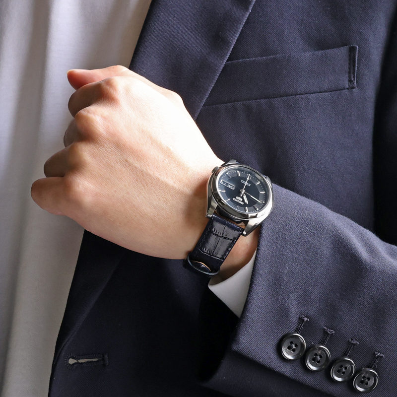 もう「長さ」で悩まない、1.5〜2.2cm長くなった安心の「牛革型押し