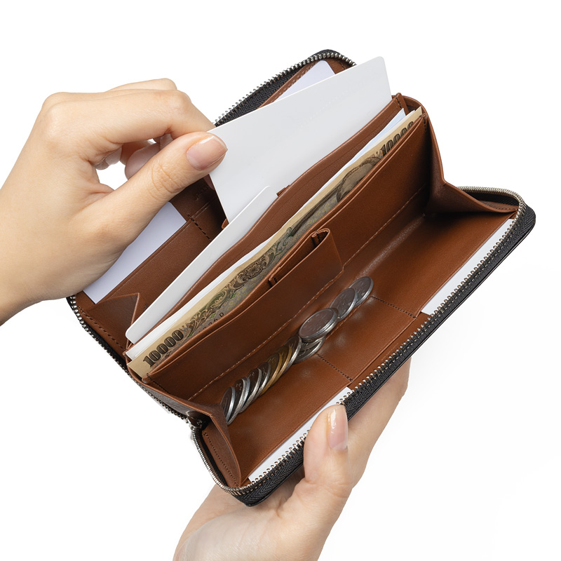 3D Fitレイヤード構造で、コンパクトで収納力抜群の「さとり ラウンド